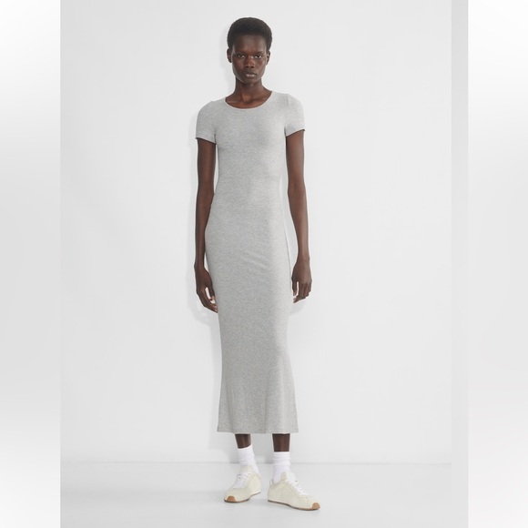 Aritzia Dresses & Skirts - ARITZIA THE GROUP LUXE LOUNGE TEMPTATION SHORT-SLEEVE RIBBED MAXI DRESS‎ EUC